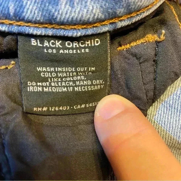 BLACK ORCHID Vintage Rehab Boyfriend Cutoff Denim Shorts 25 Light Wash 80s 90s - Picture 7 of 7